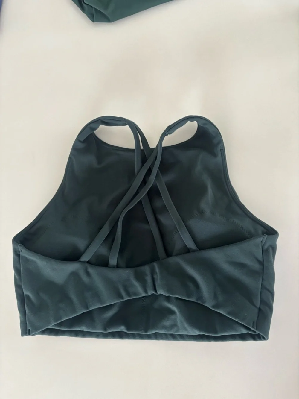 EasyLift™ High Neck Sports Bra with White Logo - Picture 4 of 4